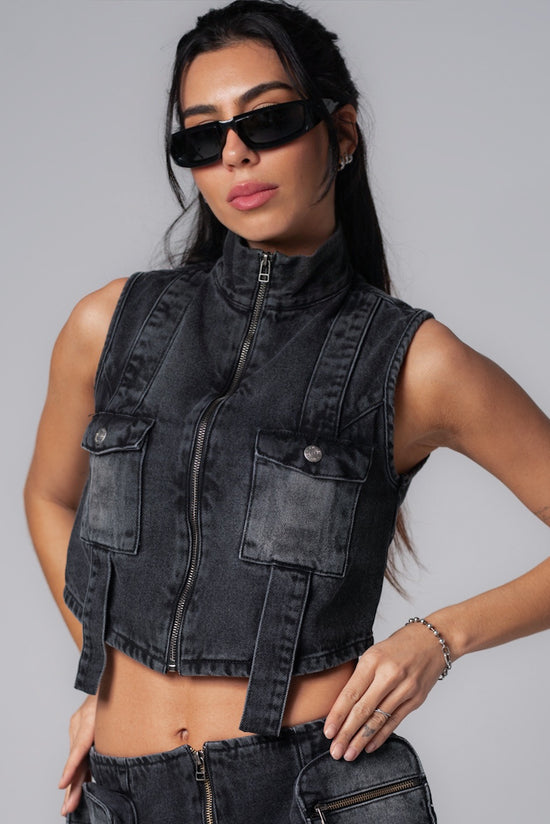 Color:preto