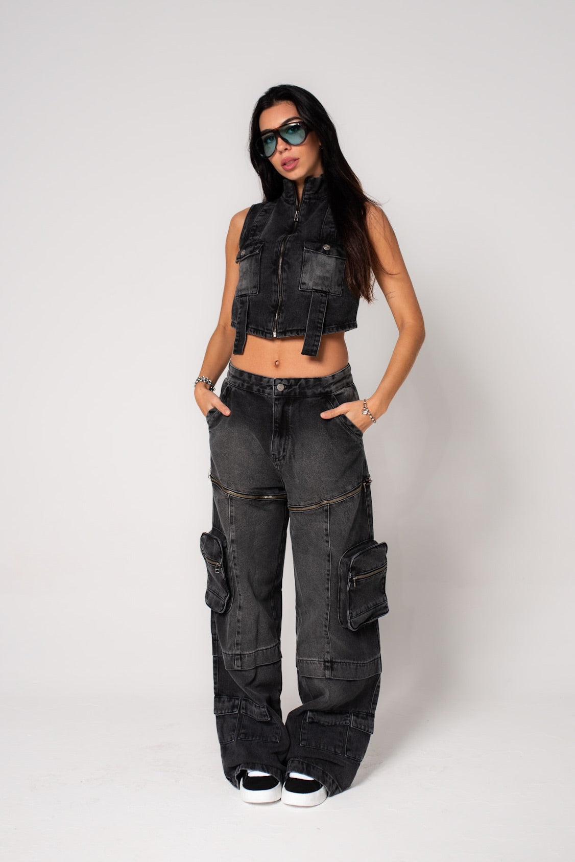 Color:preto